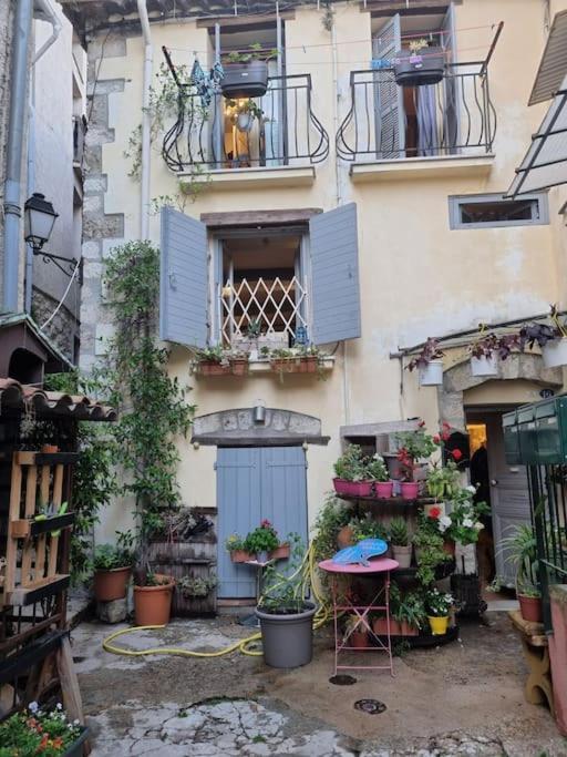 Typique Maison De Village Peille Exterior photo